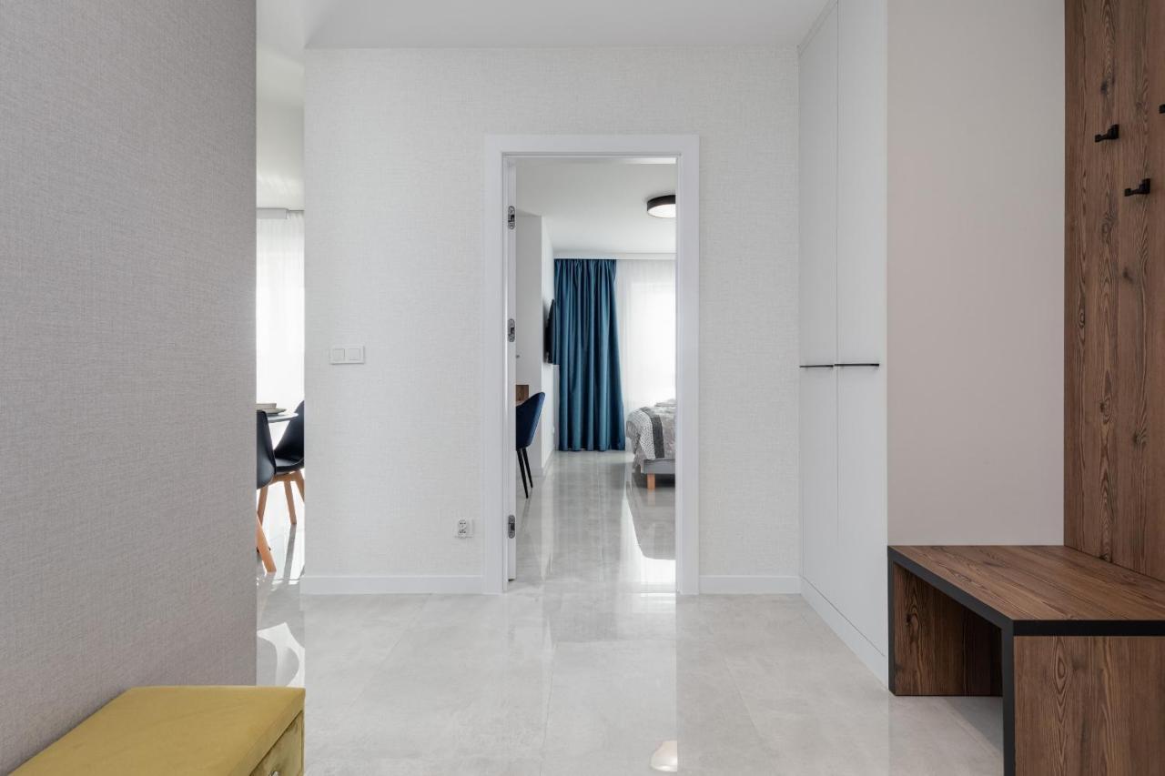 Sun Towers Lux Apartments By Renters Prestige ชวีโนวิชแจ ภายนอก รูปภาพ